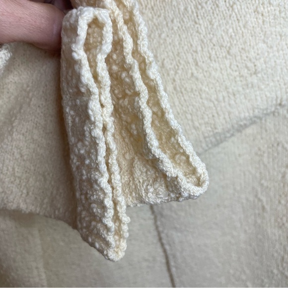 Vintage 1950s Cream Knit Cardigan and Skirt Set​ - Picture 12 of 16